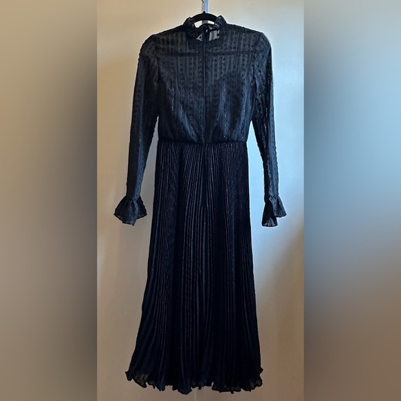 NWT Mac Duggal Embroidered Long Sleeve Ruffle Dress Sz 0 Black Style #49627 - Picture 5 of 9
